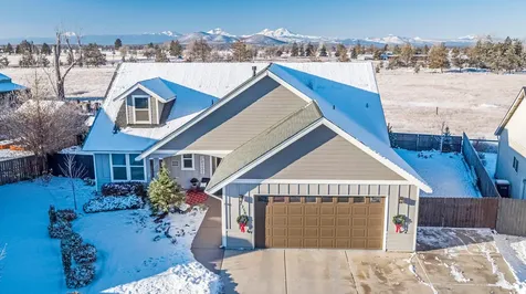 2256 NW Maple Court Redmond OR 97756
