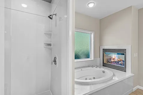 3809 Sherwood Park Drive Medford OR 97504
