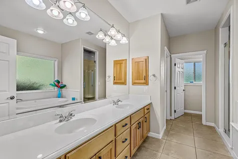 3809 Sherwood Park Drive Medford OR 97504