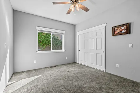 3809 Sherwood Park Drive Medford OR 97504