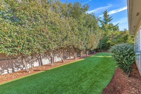 3809 Sherwood Park Drive Medford OR 97504