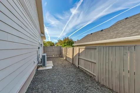 3809 Sherwood Park Drive Medford OR 97504