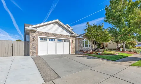 3809 Sherwood Park Drive Medford OR 97504