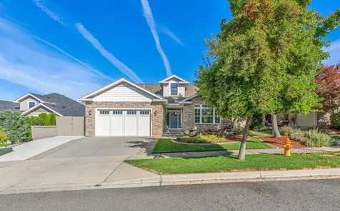 3809 Sherwood Park Drive Medford OR 97504