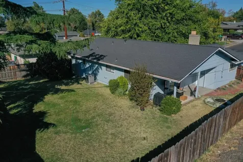 2522 Cedar Links Drive Medford OR 97504