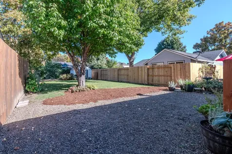 861 Juanita Way Central Point OR 97502
