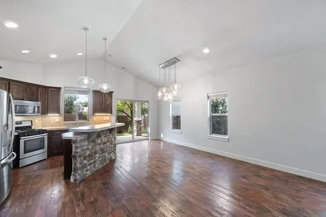 21319 NE Brooklyn Court Bend OR 97701