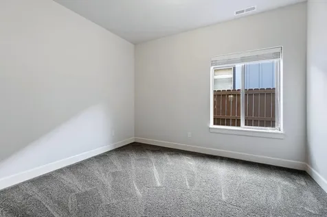 21319 NE Brooklyn Court Bend OR 97701