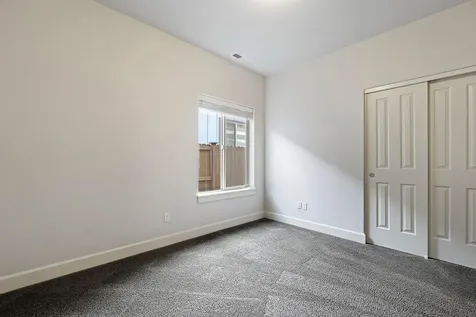 21319 NE Brooklyn Court Bend OR 97701