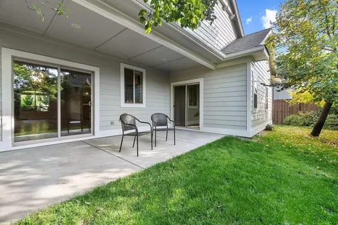 21319 NE Brooklyn Court Bend OR 97701