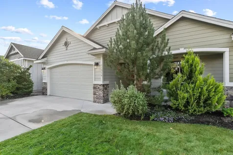 21319 NE Brooklyn Court Bend OR 97701