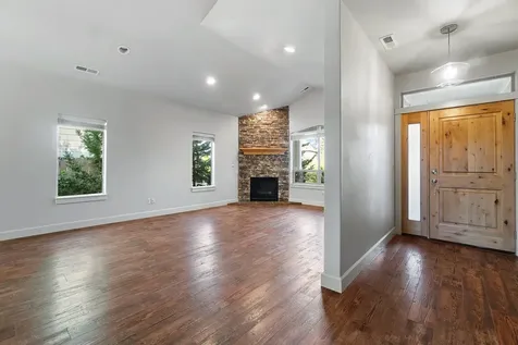 21319 NE Brooklyn Court Bend OR 97701