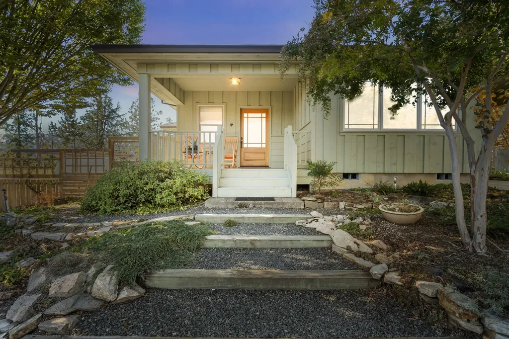 305 Myer Creek Road Ashland OR 97520