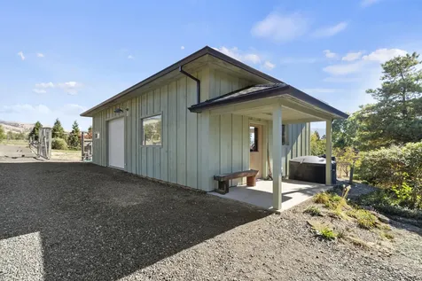 305 Myer Creek Road Ashland OR 97520