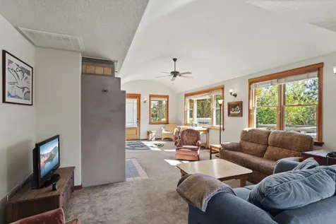305 Myer Creek Road Ashland OR 97520