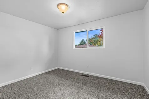 617 Hemlock Avenue Central Point OR 97502