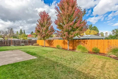 617 Hemlock Avenue Central Point OR 97502