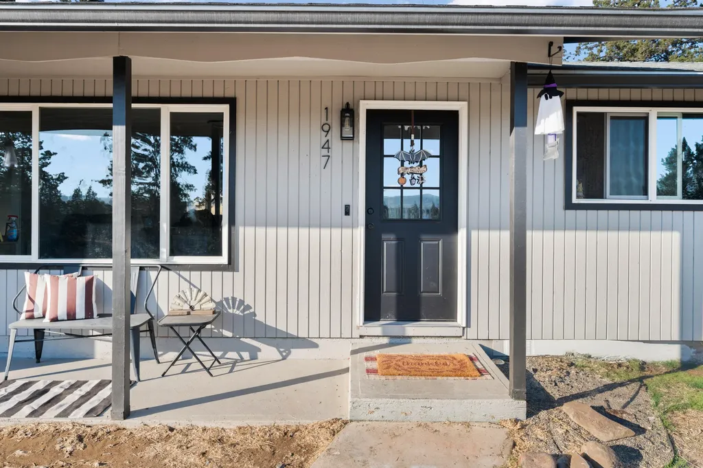 1947 NW Peacock Walk Prineville OR 97754