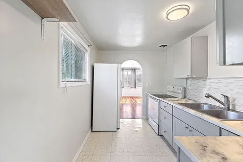 2072 NE Fairview Avenue Grants Pass OR 97526