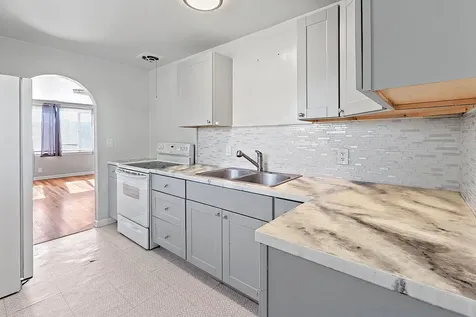 2072 NE Fairview Avenue Grants Pass OR 97526