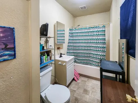 703 W 11th Street Medford OR 97501
