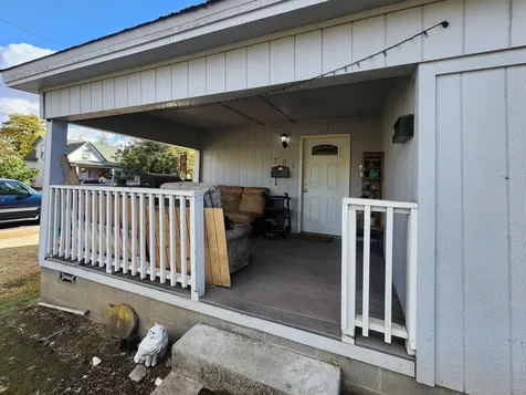 703 W 11th Street Medford OR 97501