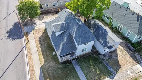 703 W 11th Street Medford OR 97501