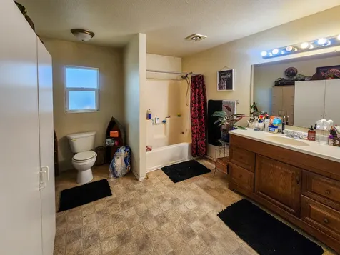 703 W 11th Street Medford OR 97501
