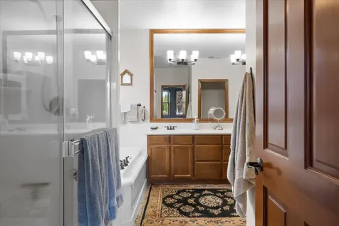 3757 Sherwood Park Drive Medford OR 97504