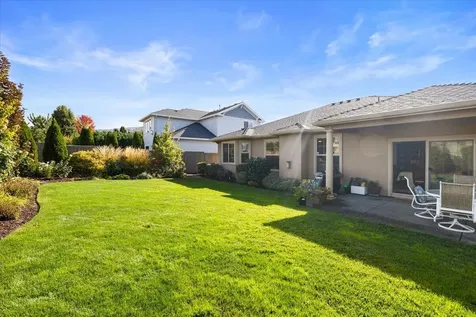3757 Sherwood Park Drive Medford OR 97504