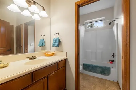 3757 Sherwood Park Drive Medford OR 97504