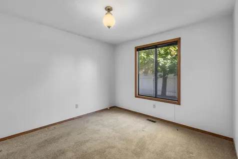 1728 NE Carson Way Bend OR 97701