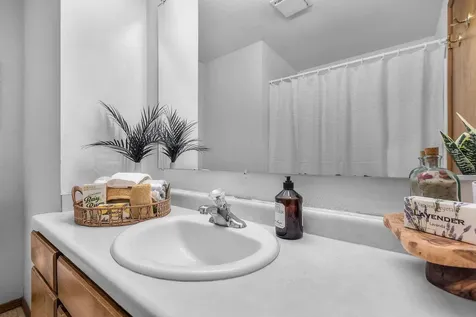1728 NE Carson Way Bend OR 97701