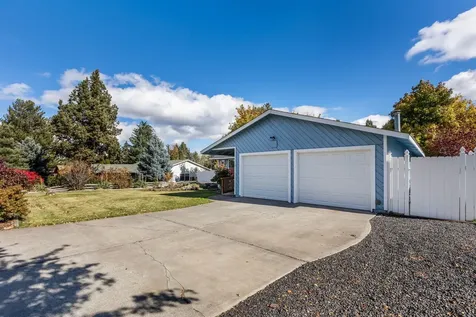 1728 NE Carson Way Bend OR 97701