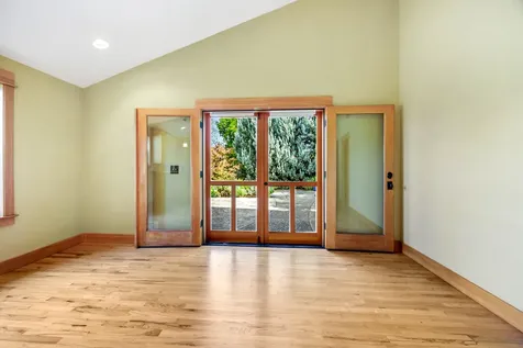 588 S Mountain Avenue Ashland OR 97520