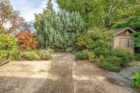 588 S Mountain Avenue Ashland OR 97520