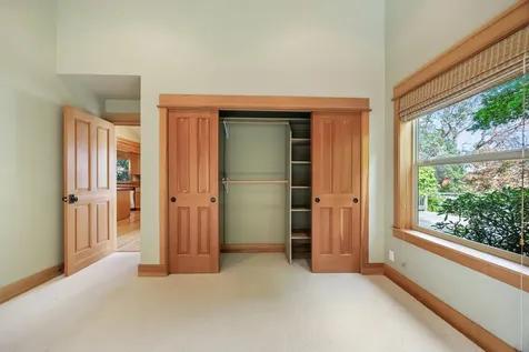 588 S Mountain Avenue Ashland OR 97520
