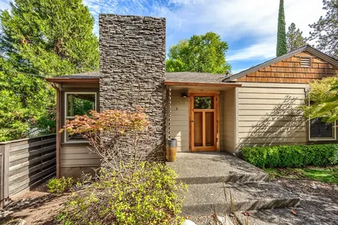 588 S Mountain Avenue Ashland OR 97520