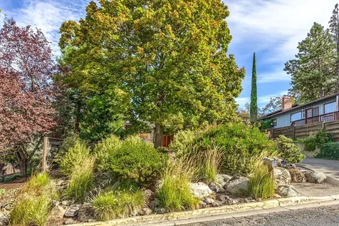 588 S Mountain Avenue Ashland OR 97520