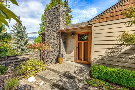 588 S Mountain Avenue Ashland OR 97520
