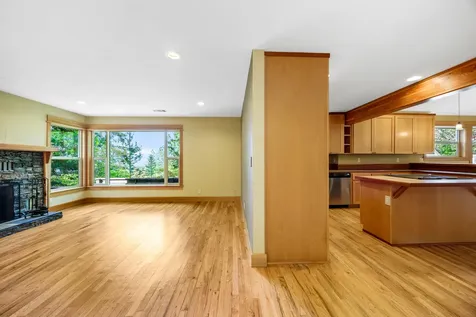 588 S Mountain Avenue Ashland OR 97520