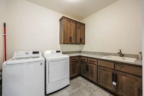 3240 Fallen Oak Drive Medford OR 97504