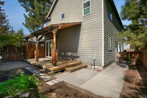 61502 Tall Tree Court Bend OR 97702
