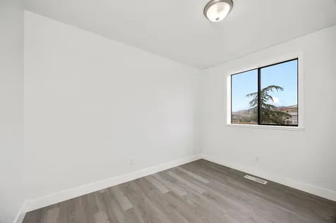 149 Almeda Drive Ashland OR 97520