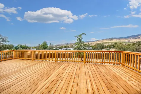 149 Almeda Drive Ashland OR 97520