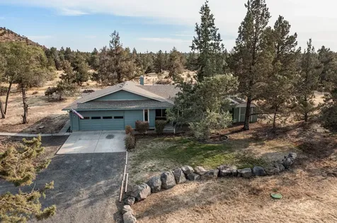 3662 NW Montgomery Avenue Redmond OR 97756
