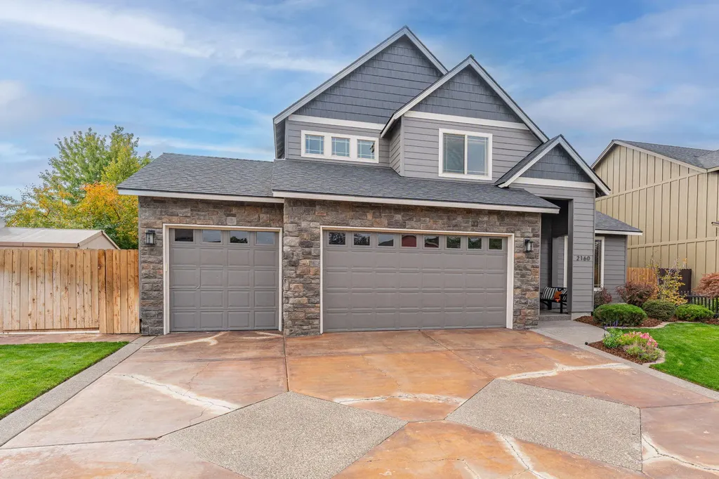 2160 NW Redwood Avenue Redmond OR 97756