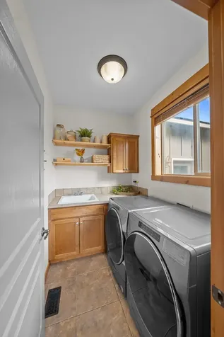 2160 NW Redwood Avenue Redmond OR 97756