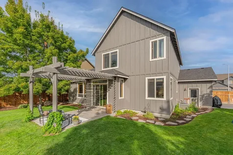 2160 NW Redwood Avenue Redmond OR 97756