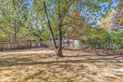 899 Park Street Ashland OR 97520